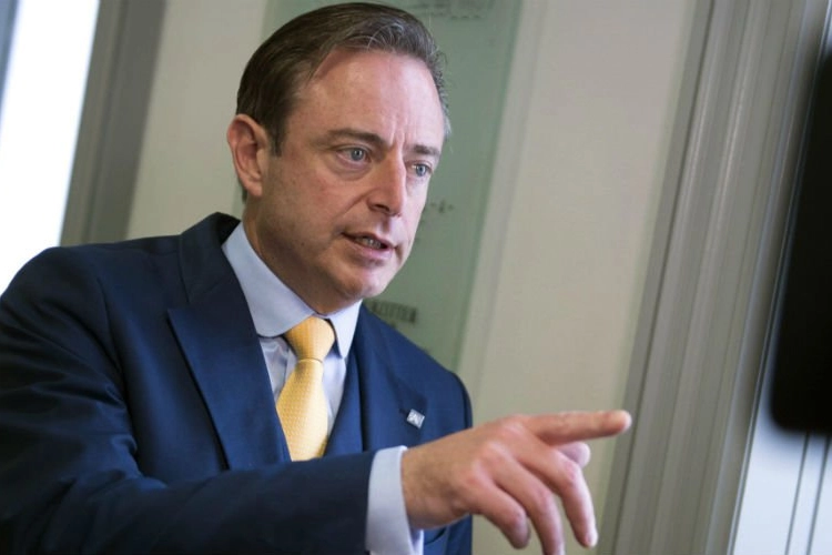 Vrouw van Bart De Wever: "Beter als dit zou gebeuren met hem"