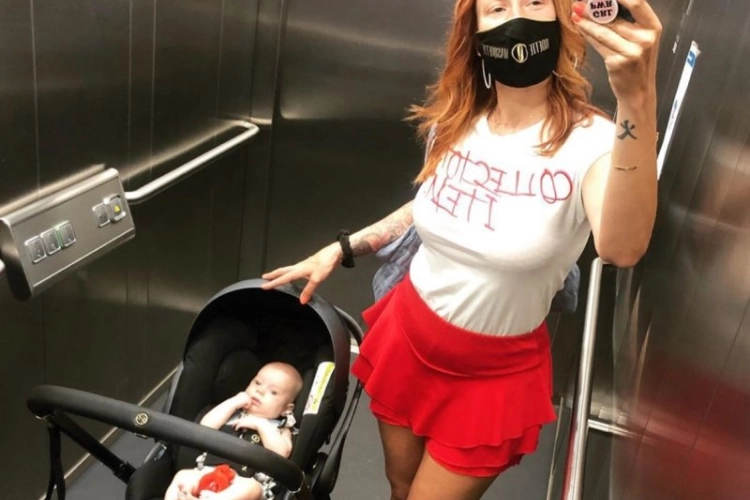 Natalia met haar dochtertje naar de dokter: Dit is er aan de hand