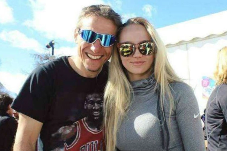 Ex-voetballer Wesley Sonck over zijn populaire dochter Amy: “Ook van deze mannen krijgt ze berichtjes”