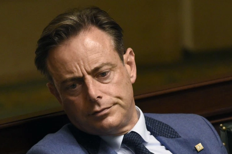 Opmerkelijk nieuws over Bart De Wever: “Trap niet in die zever”