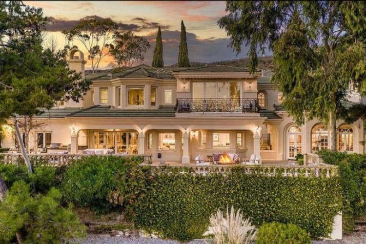 Meghan en Harry gaan in deze luxueuze villa wonen met bioscoop, enorme tuin en een gigantisch prijskaartje