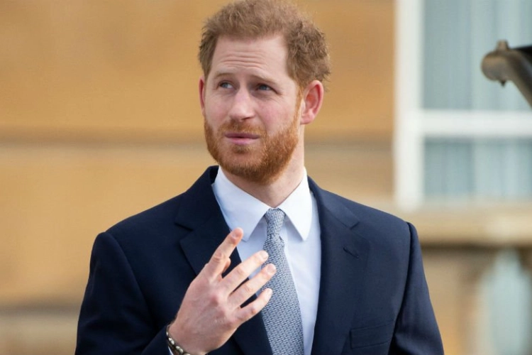 Prins Harry stuurt familie van overleden fan troostende e-mail: “Hij had elk detail onthouden”