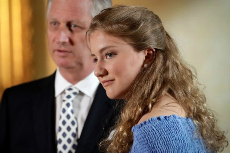 Fikse bedreigingen voor prinses Elisabeth: ‘Koning Filip voerde beveiliging op’