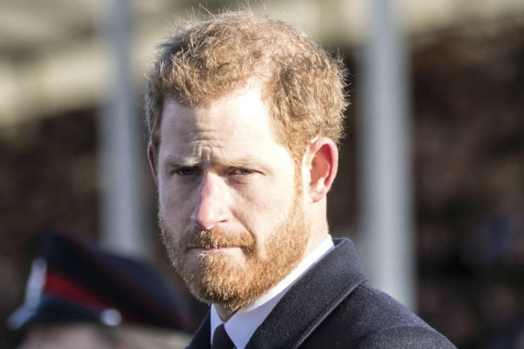 Britse pers doet veelzeggende ontdekking over prins Harry na 'Megxit': “Hij deed dat voor zijn oma”