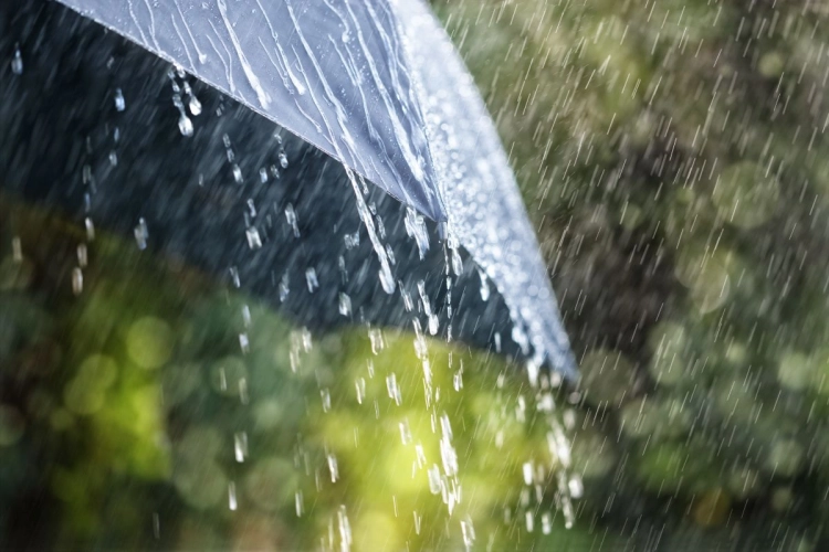 Het ziet er niet zo goed uit: 'Koufront gaat over ons land trekken met intense regen’